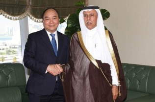 フック副首相、カタールを訪問中